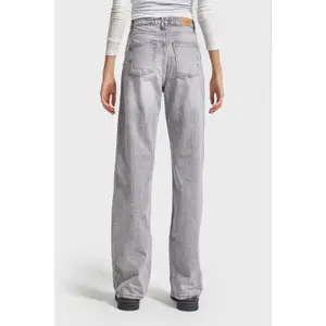 High-Waisted Straight Jeans Women It's Basic image-2
