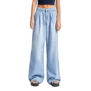 Jeans Straight Hoge Taille Combineert Structuur Met Gemak Vrouw It's Basic image-0