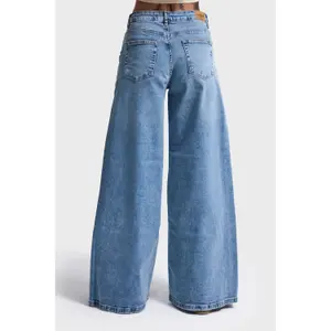 Weite Stretch-Jeans für Damen It's Basic image-2