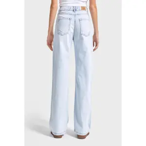 High Waist Straight Jeans mit zerrissenen Knie-Details Damen It's Basic image-2