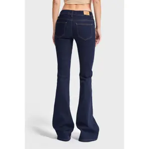 Vielseitige High-Waist Flare Jeans Damen It's Basic image-2