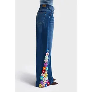 Women's Floral Print Wide Leg Jeans It's Basic image-1