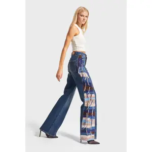Jeans Flare z tkanymi detalami w paski wysoka talia dama It's Basic image-3