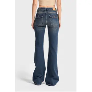 Mid-Rise Flared Jeans Women It's Basic Olivia image-2