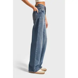 Women's Mid-Rise Straight-Leg Jeans It's Basic image-3