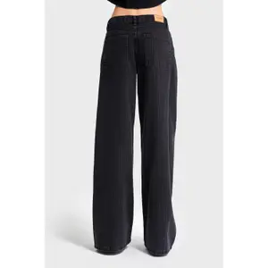 Moderne Weite Jeans mit mittelhoher Taille Damen It's Basic image-3