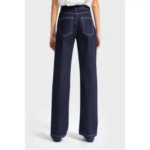 Hoge taille straight jeans combineert comfort en structuur dames It's Basic image-2