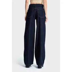 Jeans Palazzo Wide Leg vereint Eleganz und Leichtigkeit hohe Taille Damen It's Basic image-2