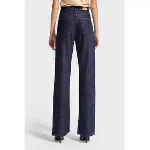 Classic Mid-Rise Straight Jeans Denim Women It's Basic image-2