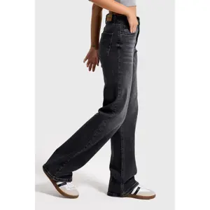 Jeans Straight Clássico Flexível Tamanho Médio-Alto Mulher It's Basic image-3