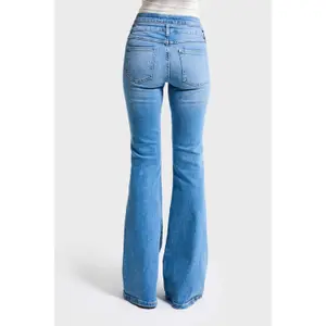Γυναικείο Flare Jeans It's Basic 12 image-2