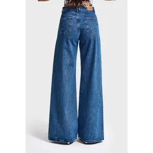 Mid-Rise Flared Jeans Women It's Basic Rhinestone image-2
