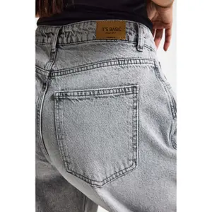 High-Waisted Balloon Jeans Women It's Basic image-3