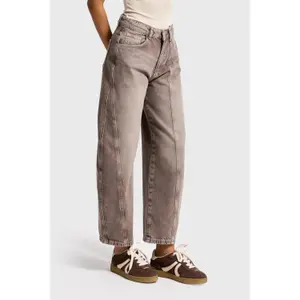 High-Waisted Balloon Jeans Women It's Basic image-2