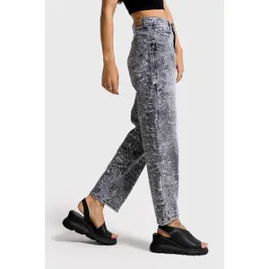 Women's Mid-Rise Relaxed Fit Cotton Jeans It's Basic image-3