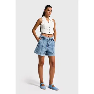 Women's denim shorts It's Basic image-1