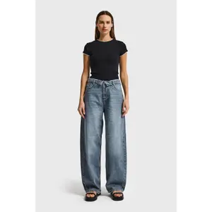 Classic Low Rise Straight Jeans Women It's Basic image-1