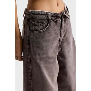 Classic Low Rise Straight Jeans Women It's Basic image-4