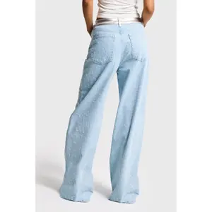 Jeans a gamba larga vita media donna It's Basic image-2