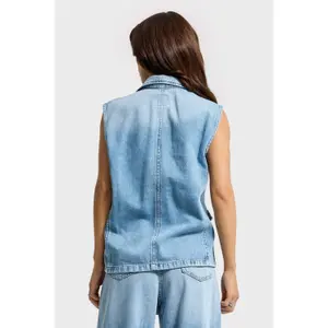 Sleeveless denim jacket for women It's Basic image-3