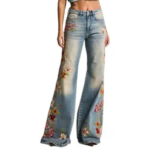 Flared Jeans Taille Midden met Flatterende Silhouet Dames It's Basic