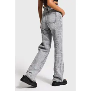 Timeless Straight Jeans with Subtle Decorative Stitching Mid-Rise Women It's Basic image-2