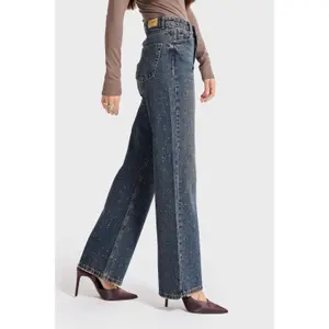 Women’s High Waist Refined Cotton Straight Jeans It's Basic Rhinestone Rhinestone image-3