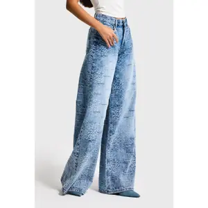 Versatile and Refined High-Waisted Wide Leg Palazzo Jeans Women's It's Basic image-3
