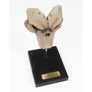 Figurinha 1/2 da máscara ItemLab Darksiders Death Limited Edition image-1