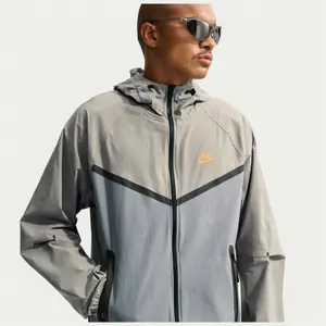 Vindjacka Nike Tech image-2