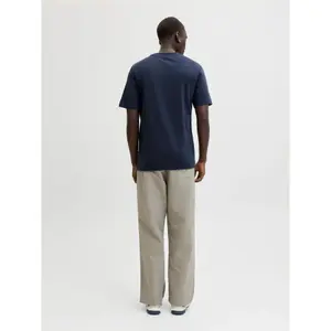 T-shirt med tryk på brystet Jack & Jones Fusion image-3