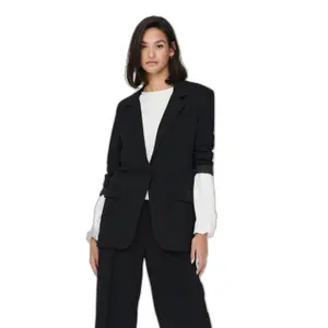 Blazer manga larga para mujer JDY Vincent image-1