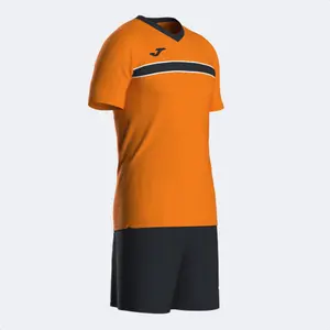 Conjunto de camiseta de entrenamiento y pantalón corto Joma Victory image-1