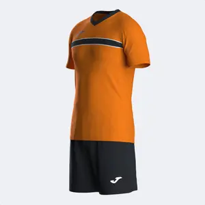 Conjunto de camiseta de entrenamiento y pantalón corto Joma Victory image-2