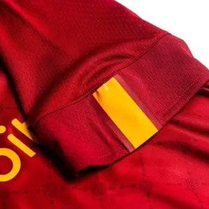 Hemmasittande tröja för barn AS Roma 2022/23 image-4