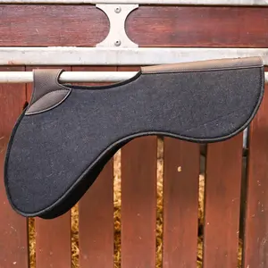 Sattelunterlage für Pferd schwarz Filz und Leder Jump'In