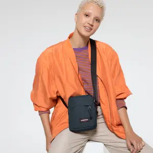 Shoulder bag Eastpak The One image-3
