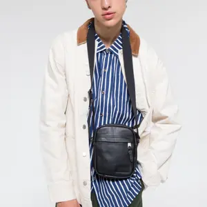 Sac bandoulière Eastpak The One Leather image-6