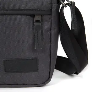 Skuldertaske Eastpak The One Constructed image-5