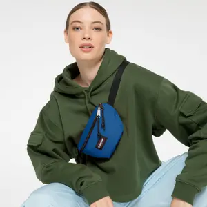 Bananpose Eastpak Springer image-4