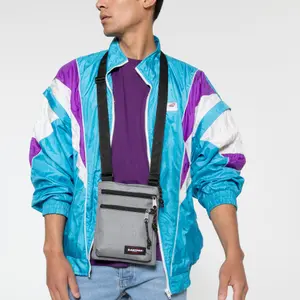 Bolsa de hombro Eastpak Rusher image-2