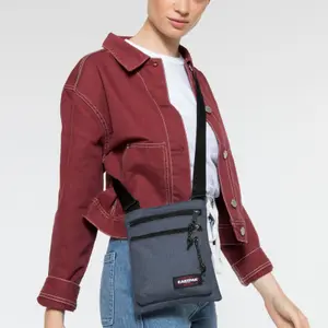 Sac bandoulière Eastpak Rusher image-2