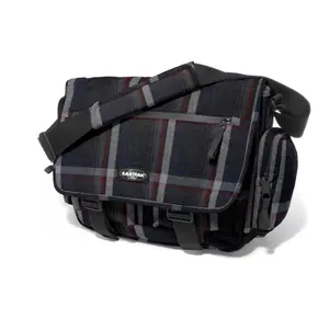 Sac bandoulière Eastpak Stanly image-0