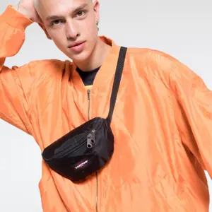 Bananpose Eastpak Springer image-2