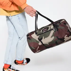 Axelremsväska Eastpak Renana image-5