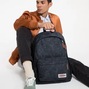 Mochila Eastpak Out Of Office image-1
