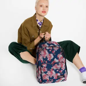 Mochila Eastpak Out Of Office image-4