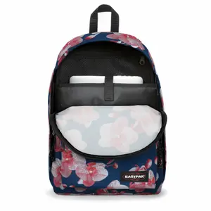 Mochila Eastpak Out Of Office image-3
