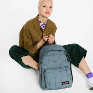 Mochila Eastpak Out Of Office image-3