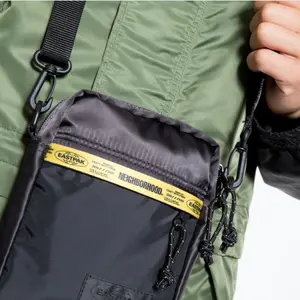 Umhängetasche Eastpak One image-5